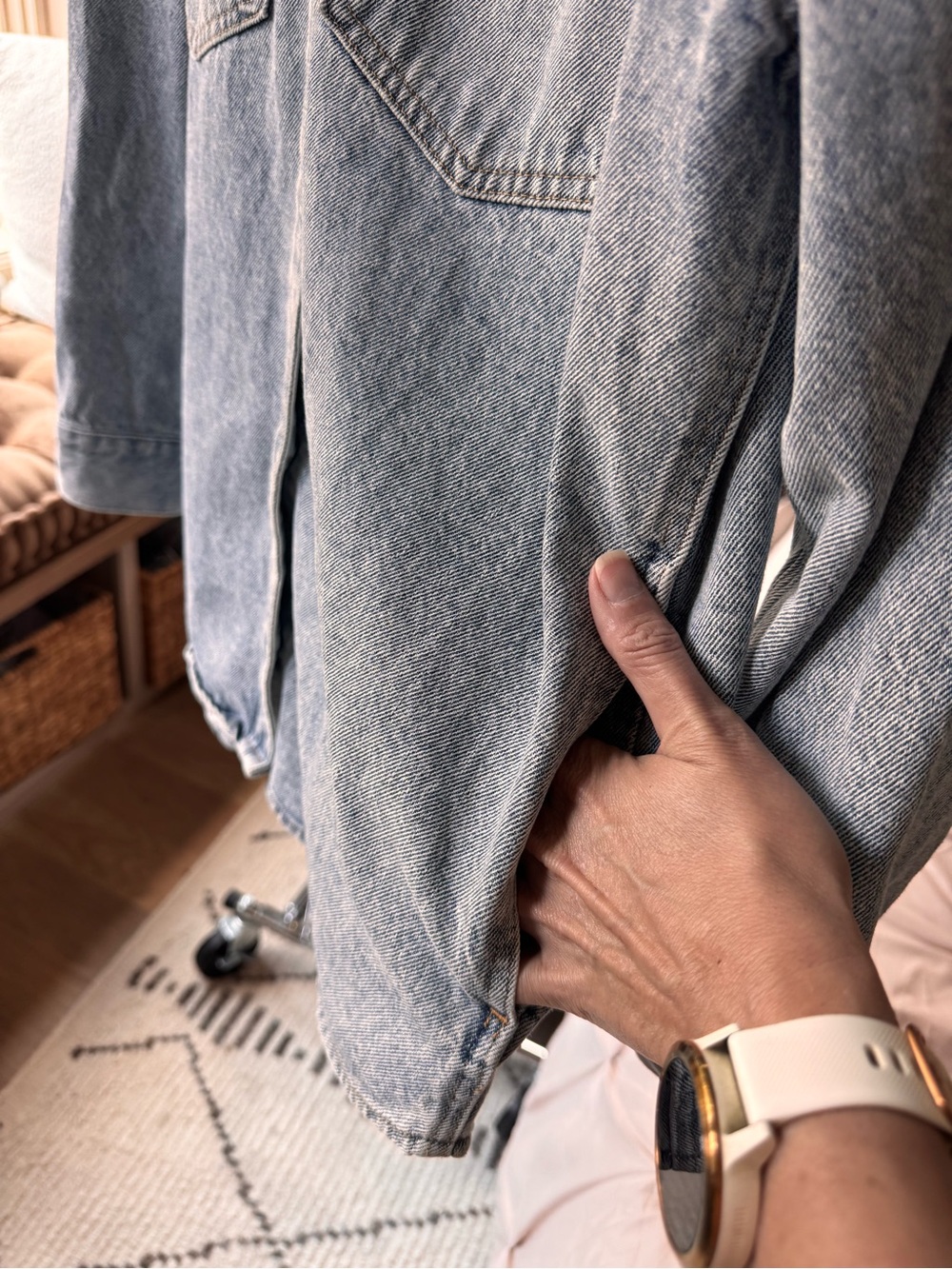 Pistola Mandy Oversized Denim Shacket. Size M. 100% natural fibers. - Picture 6 of 11